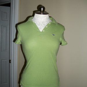 Hollister light green polo med EUC